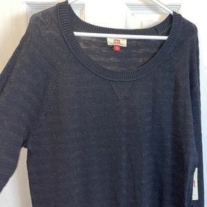 Long sleeve LEI shirt with tag